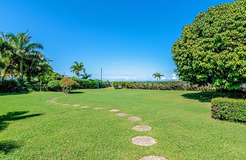 Runaway Bay Villa | Sunspot Villa 4 DORMITORIOS (Runaway Bay, North Coast Beach)
