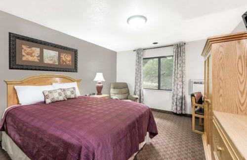 Deadwood Hotel | Super 8 by Wyndham Deadwood Black Hills Area