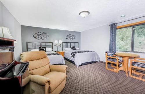 Deadwood Hotel | Super 8 by Wyndham Deadwood Black Hills Area