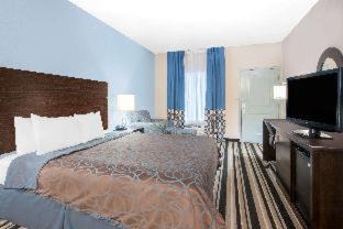 Dilley Hotel | Super 8 by Wyndham Dilley TX