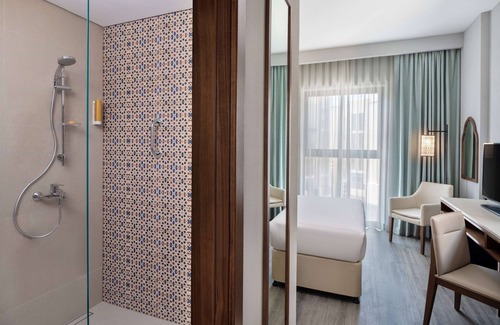 Al Sabkha Hotel | Super 8 by Wyndham Dubai Deira