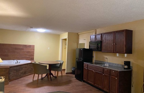 Fort Wayne Hotel | Super 8 by Wyndham Fort Wayne