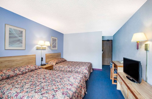 Hot Springs Hotel | Super 8 by Wyndham Hot Springs