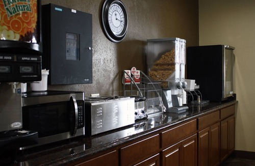 Jamestown Hotel | Super 8 by Wyndham Jamestown