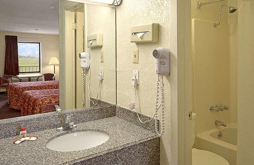 Rayville Hotel | Super 8 by Wyndham Rayville
