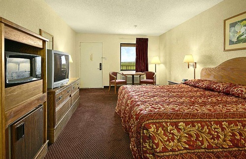 Rayville Hotel | Super 8 by Wyndham Rayville