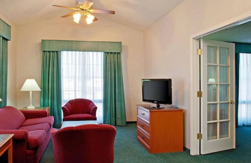 San Bernardino Hotel | Super 8 by Wyndham San Bernardino