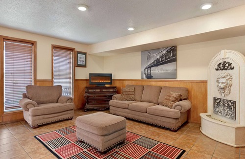Waco Hotel | Super 8 by Wyndham Waco University Area