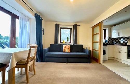 Bicester Apartamento | Super Apartment next to Bicester Village Sleeps 4