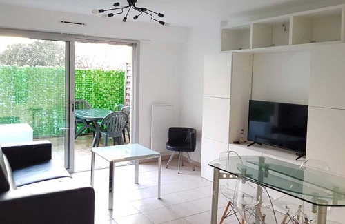 Liberation Apartamento | Super Appartement Avec Grande Terrasse Pour 4 Personnes