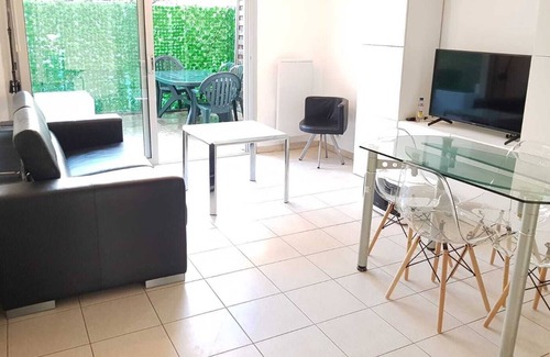 Liberation Apartamento | Super Appartement Avec Grande Terrasse Pour 4 Personnes
