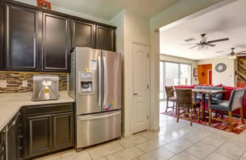 Laveen Village Casa | Super bowl ready! House is equipped w/ electric car charging