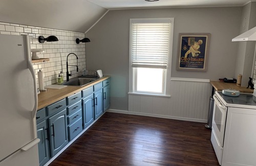 Elkhart Lake Casa | Super clean amazing location downtown Elkhart Lake
