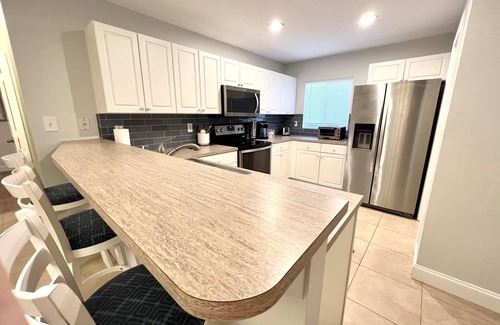San Carlos Park Casa | Super Clean, Comfortable, & Centrally Located near RSW and FGCU