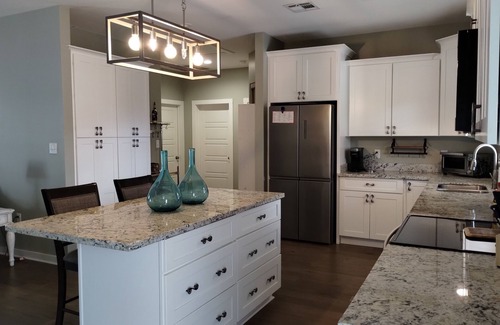 Sulphur Casa | Super Clean Executive Rental 3/2 house in Sulphur Minutes from Frasch Ballpark