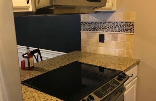Columbia Apartamento | Super Close to Mizzou Condo 2 Bed 1 Bath