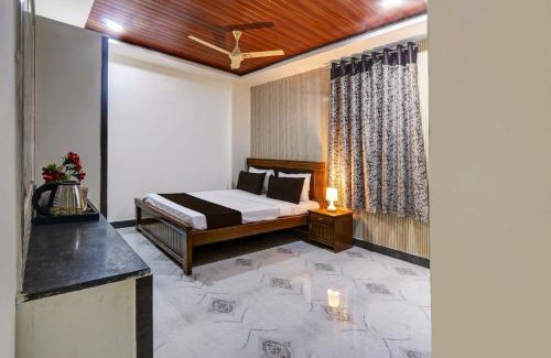 Gachibowli Hotel | Super Collection O Gachibowli Phase 2 Near ISB