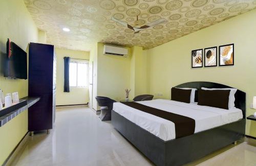Srikakulam Hotel | Super Collection O Rama Lakshmana Junction Srikakulam
