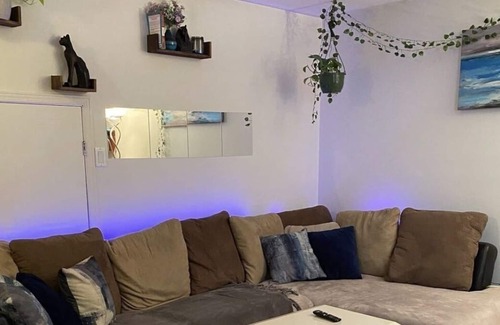 Fabreville Casa | Super Comfortable & Spacious 1 Bedroom Apartment