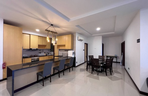 Kuching Apartamento | Super Comfy 1800sqft Condo, 3bedroom with 2kingsize bed in Kuching, Sarawak