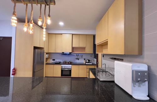 Kuching Apartamento | Super Comfy 1800sqft Condo, 3bedroom with 2kingsize bed in Kuching, Sarawak