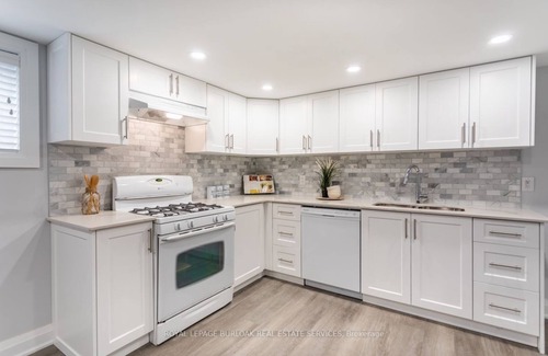 Burlington Casa | Super convenient Burlington home