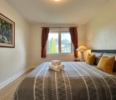 Emery Casa | Super Cosy Peaceful room with Garden view free Parking