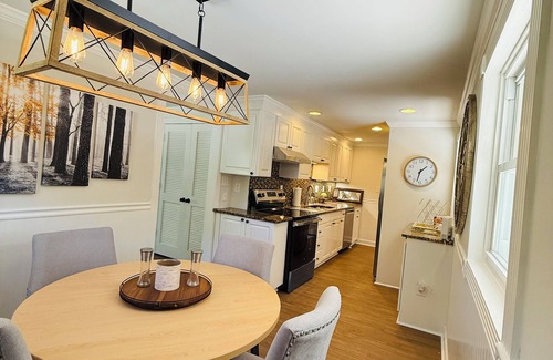 Southwest Raleigh Casa | Super Cute 3BR home- Great Location! Walk to Levno & Carter-Finley