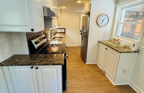 Southwest Raleigh Casa | Super Cute 3BR home- Great Location! Walk to Levno & Carter-Finley