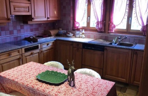 Rougemont Apartamento | Super Cute and Cozy Chalet in the Village Center