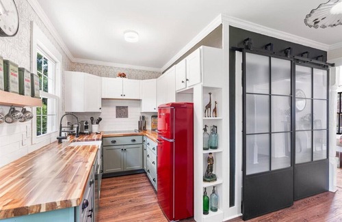 Mobile Cabaña | Historic Cottage close to downtown Mobile