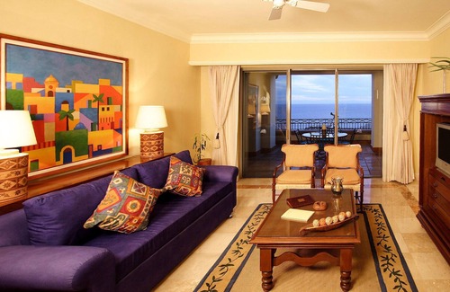 Paraíso Escondido Complejo | Super Executive suite 7th Flr gorgeous views 1 bdrm, 2 bth, huge patio & Jacuzzi