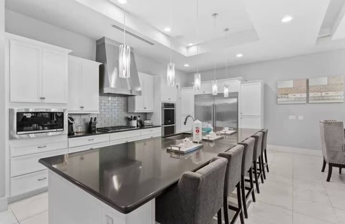 Reunion Casa | Super Fab