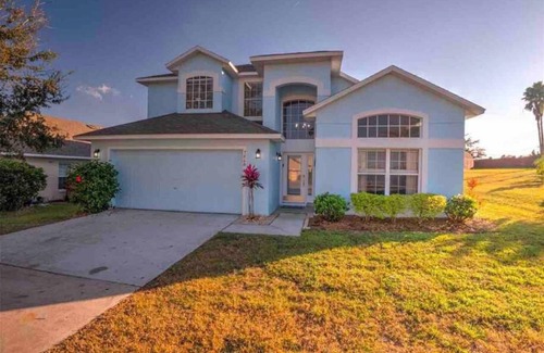 West Kissimmee Casa | Super Glam- Designs Game Room Pool