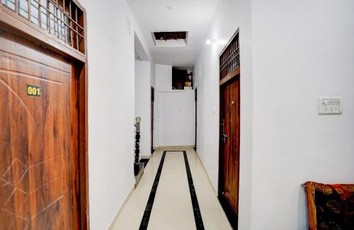 Allahabad Hotel | Super Hotel O Prayagraj Sangam Railway Junction Formerly Veni Madhv Inn