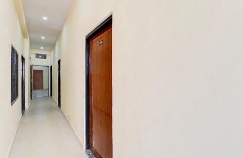Varanasi Hotel | Super Hotel O Sudhirpur near Phonix Hospital