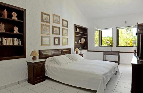 Achladies Villa | Super Luxury Skiathos Villa Seven Stunning Bedroom Suites Villa Daphne Achliades
