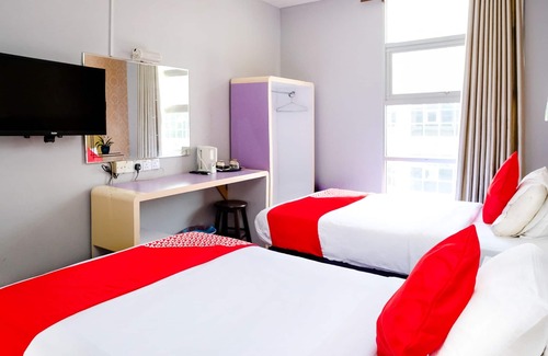 Pekan Melayu Hotel | Super OYO 546 Grand City Hotel