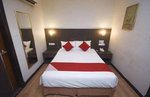 Miri Hotel | Super OYO 985 Hotel Nur