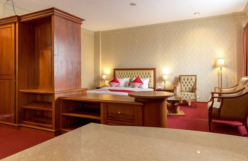 Medan Hotel | Super OYO Capital O 293 Mutiara Hijau Suites Syariah