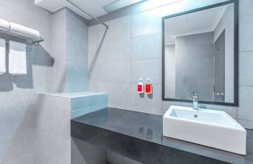 Menteng Hotel | Super OYO Townhouse 1 Hotel Salemba