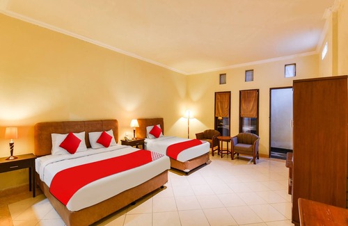 Kuta Hotel | Super OYO Townhouse Oak Maxi Hotel Legian