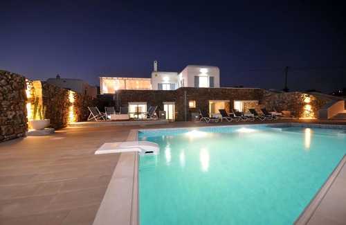 Plintri Villa | Villa de lujo en Super Paradise, WiFi gratis, piscina privada.(Servicio de limpieza diario)