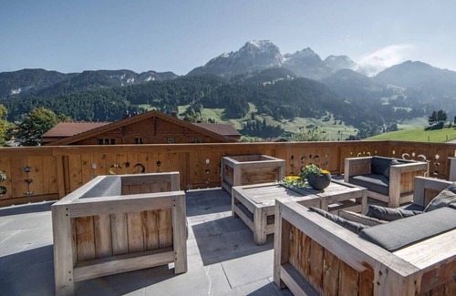 Rougemont Chalet De Esquí | Super private Luxury Chalet with Hotel facilities