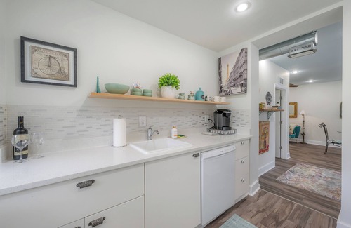 Seminole Heights Apartamento | Super Sweet Apartment minutes from Busch Gardens/IoA & Downtown Tampa.