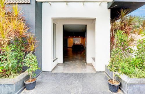 Bengaluru Hotel | Super Townhouse Hebbal Bhadrappa Layout