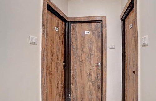 Indore Hotel | Super Townhouse Hotel O Benchmark