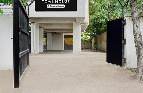 Mundhwa Casa | Super Townhouse Koregaon Park