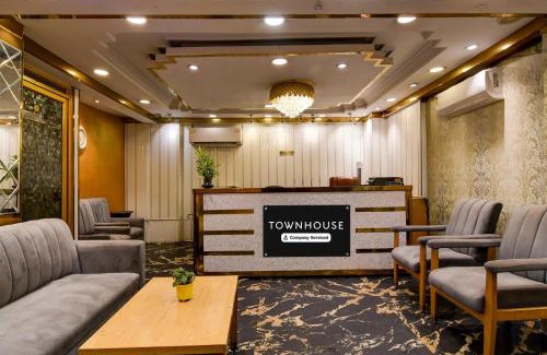 Kolkata Hotel | Super Townhouse Parkstreet Formerly Hotel Royal Garden