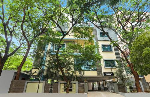 Madhapur Hotel | Super Townhouse VIP Hills Hitech City